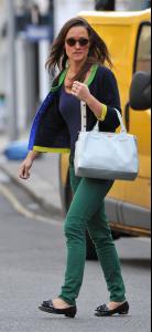 post-38290-0-69119200-1349446892_thumb.j