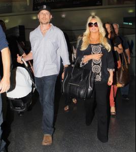 post-38290-0-94639700-1349090765_thumb.j