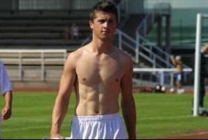 post-37737-0-43684300-1382036342_thumb.j