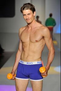 post-84440-0-58167200-1383117936_thumb.j