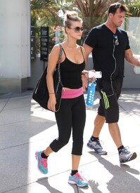 Joanna Krupa Romain Zago gym JqCOMu-rx8jx.jpg