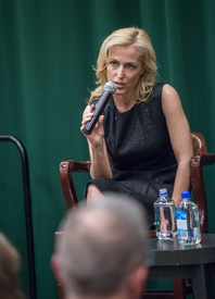 gilliana081014BZNImage010.jpg