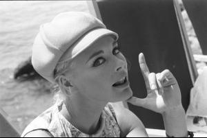 Elke Sommer053.jpg
