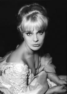 Elke Sommer013.jpg