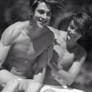 post-71675-0-75538300-1446274570_thumb.j