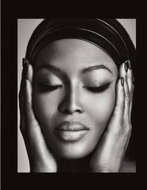 Lui_21_2015-10 (19)_Naomi Campbell.jpg