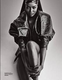 Lui_21_2015-10 (21)_Naomi Campbell.jpg