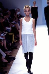 amber_jil_sander_RTW_SS965.jpg