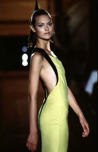 shalom_versace_HC_fw9695.jpg