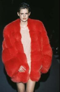stella_gucci_fw97.jpg