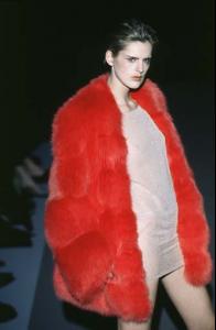 stella_gucci_fw977.jpg