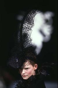 stella_Philip_Treacy_fw972.jpg