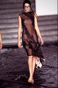 stella_alexander_mcqueen_ss97.jpg