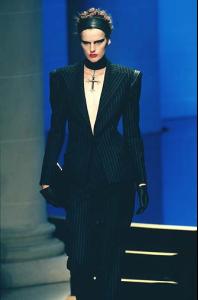 stella_versace_HC_fw972.jpg