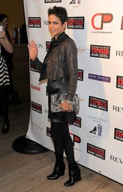 Celebutopia-Halle_Berry_hosts_An_Evening_of_Awareness-03.jpg