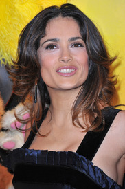Salma Hayek attends Carnage Paris Film Premiere at Cinema Gaumont Marignan 20.11.2010_08.jpg