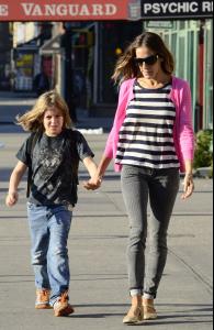 post-38290-0-40391600-1351832147_thumb.j