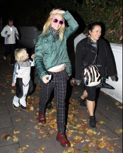 post-38290-0-52789700-1351978217_thumb.j