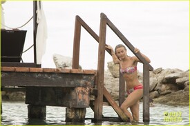 Julianne Hough 05.jpg