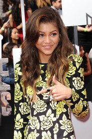 Zendaya_13.jpg