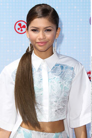 Zendaya_Coleman_10.jpg