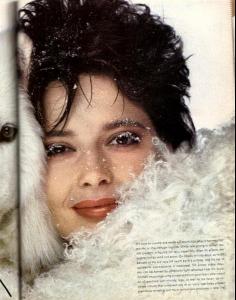 VOGUEFEB82MARIEL17.jpg