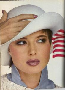 VOGUEFEB82MARIEL18.jpg