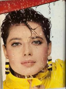 VOGUEFEB82MARIEL19.jpg