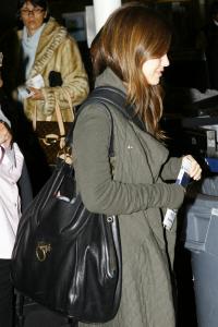 Rachel_Bilson_waits_in_line_at_the_airport_celebutopia_1_.net__7_.jpg