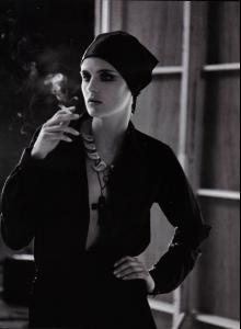Stella_VogueITFeb96_vision_bystevenmeisel7.jpg