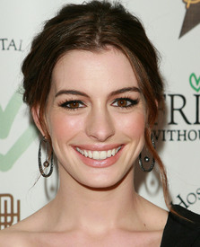 AnneHathaway_05.jpg