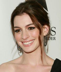 AnneHathaway_36.jpg