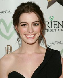 AnneHathaway_39.jpg