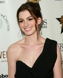 AnneHathaway_40.jpg