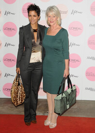 HalleBerryHollywoodReporter_sAnnualPower100WomenInEntertainmentBreakfast_65.jpg