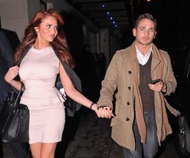 tAmyChilds_Mayfaircandids7thJan20114.jpg