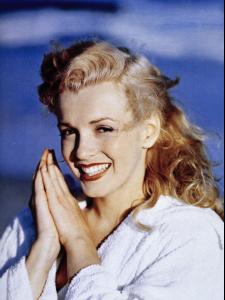 22846_MarilynMonroe_TobyBeach_AndresDeDienes_3_Jun_1949_04_122_408lo.jpg