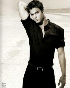 post-20251-0-94093200-1356645988_thumb.j