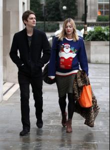 post-38290-0-85024300-1356800244_thumb.j