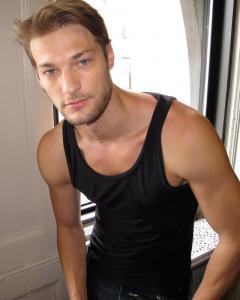 post-60960-0-52634800-1354423351_thumb.j