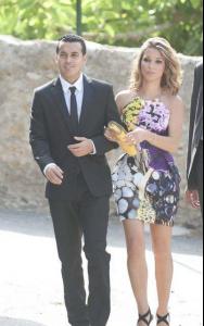 post-37737-0-32607500-1387308438_thumb.j