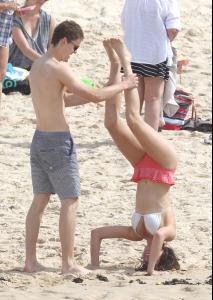 post-40923-0-17760000-1417741746_thumb.j