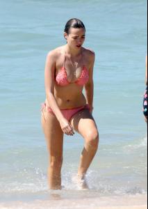 post-40923-0-56621100-1417740948_thumb.j