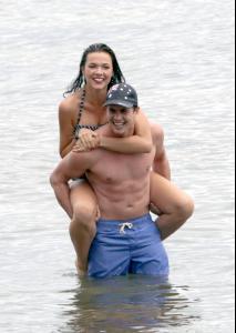 post-40923-0-90695300-1417740182_thumb.j