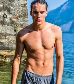 jarno boom photo.jpg