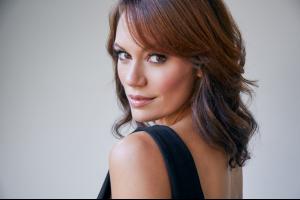 kinopoisk.ru-Emily-Swallow-2695175.thumb