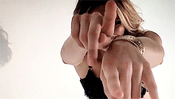 568a7e54f1893_romee52.gif.e469bf6142e823