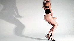 568a7e648dd96_romee58.gif.4dbc543bb30c19