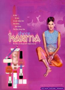 56a2b63675a07_covergirl2000.thumb.jpg.21