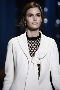 dior_van2.thumb.jpg.8e510932d286efe8c17d